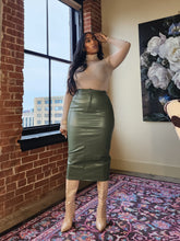 Load image into Gallery viewer, Entreprise Pencil Skirt Set