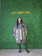 Load image into Gallery viewer, Tweed Vaga Embroidered Trench