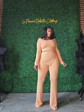 Load image into Gallery viewer, Neat Knit Pilate Hottie Set