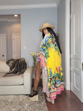Load image into Gallery viewer, Tropicana Tucana Paisley Kimono